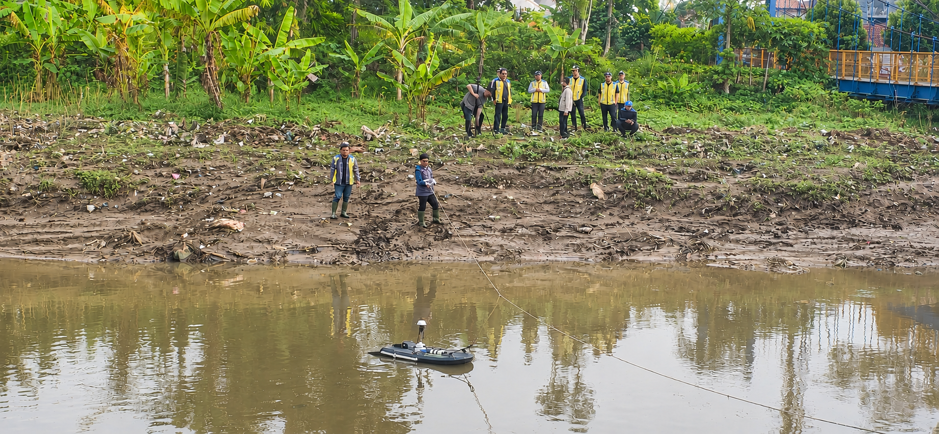 Uji Coba Pengukuran Debit Sungai dengan Hydro-STIV di PDA Nanjung dan Dayeuhkolot